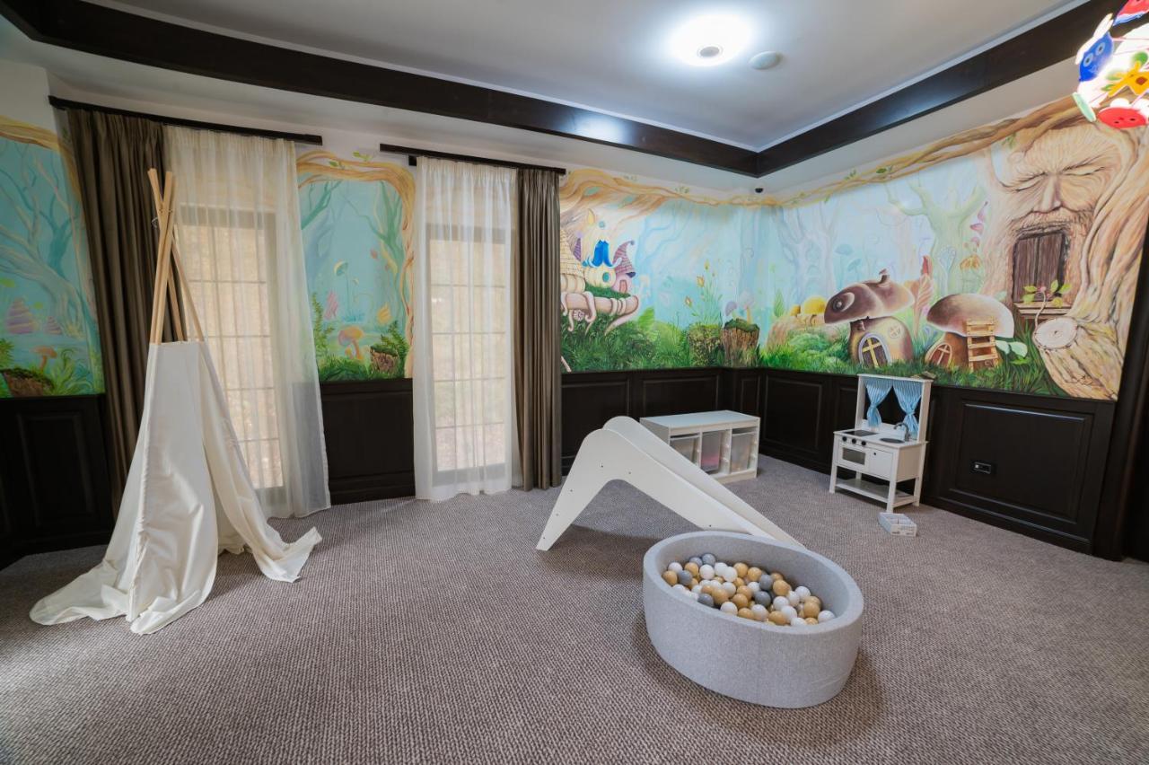 Piatra Pinului Ski & Spa Gura Humorului Ngoại thất bức ảnh