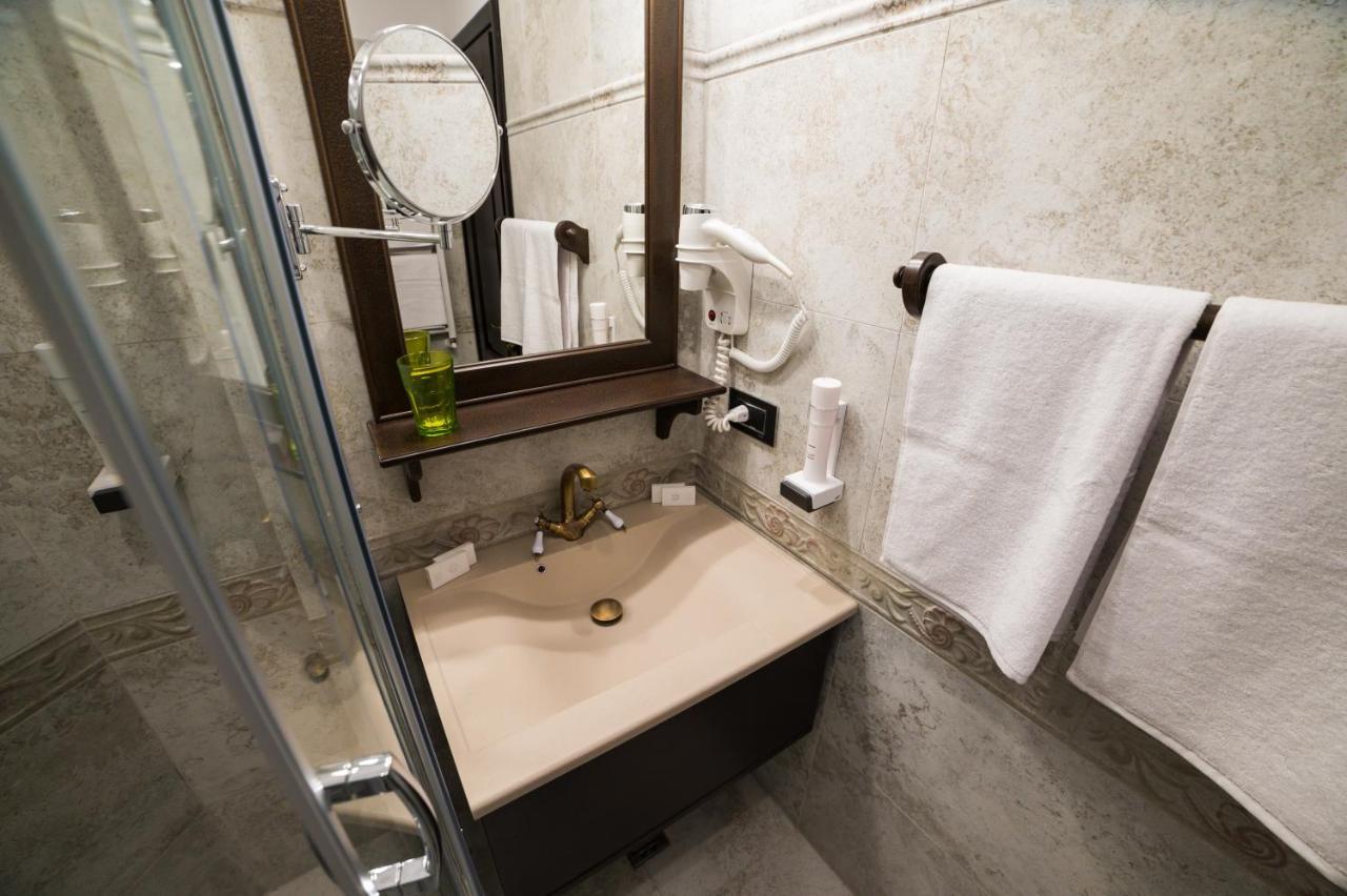 Piatra Pinului Ski & Spa Gura Humorului Ngoại thất bức ảnh